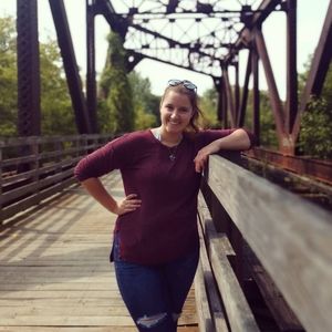 Meet your Posher, Alicia